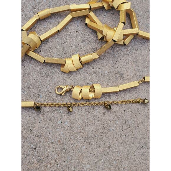 Chunky Gold Tone Geometric Statement Necklace – Layered Sculptural Boho Glam - Picture 12 of 14